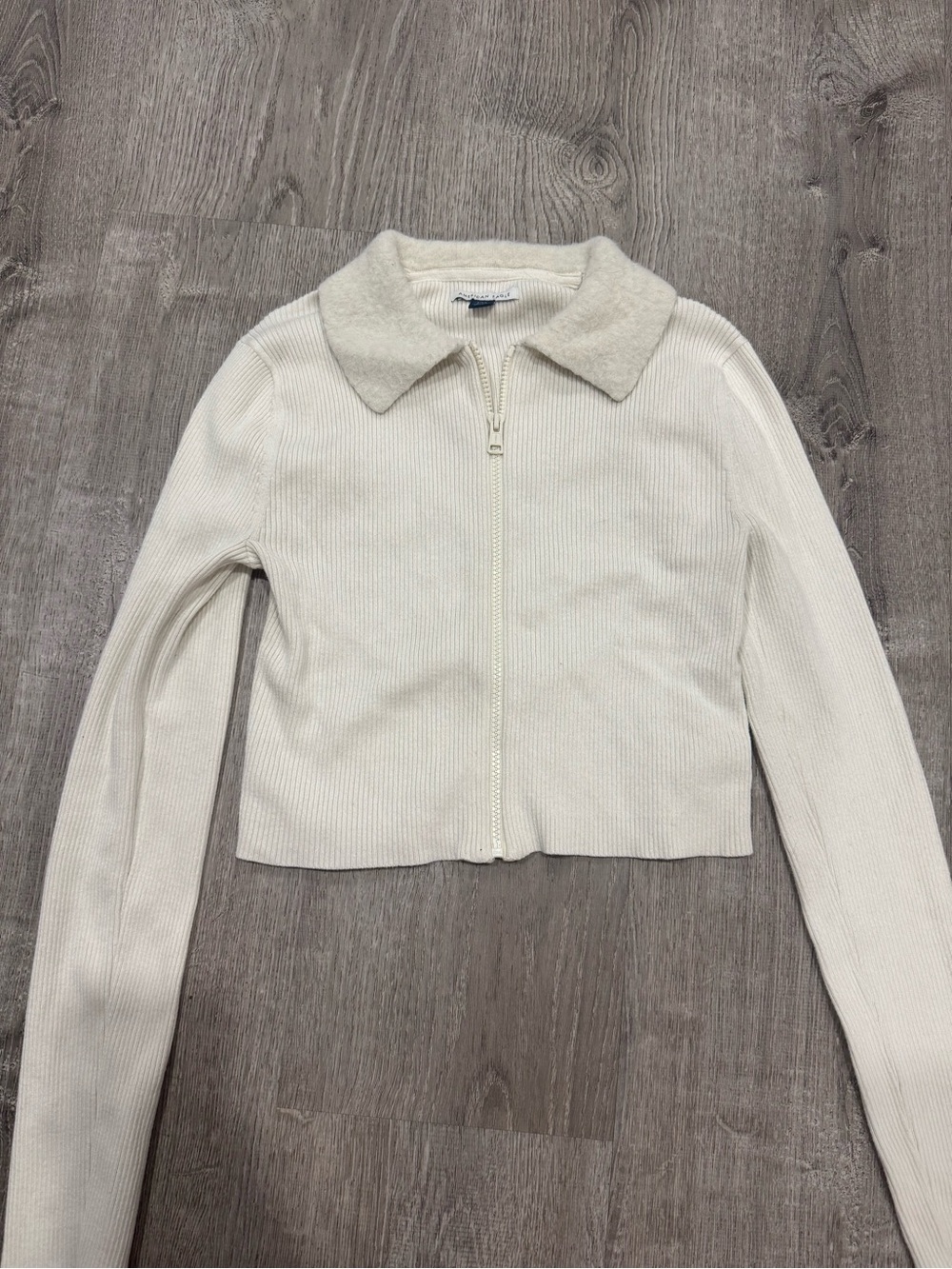 Cropped Zip-Up Ribbed Sweater Jacket with Shearling Collar
